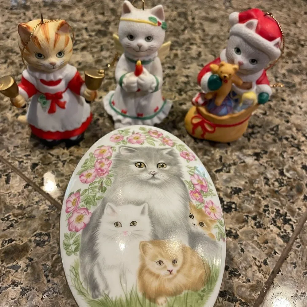 Sir Lanka Vintage Cat Ornaments and a 1981 Cat Porcelain Trinket Dish Ha…